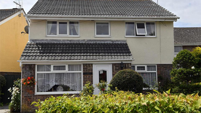 Nơi ở của ông Don có vẻ ngoài bình dị, giống các ngôi nhà xung quanh.