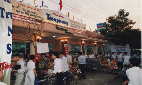 Công ty Tiền phong tuổi 20