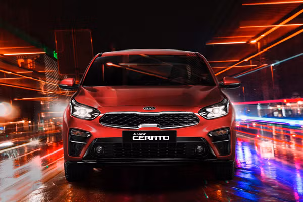 Tiếp nối thành công từ phiên bản Kia Cerato hiện hữu, vào tháng 12/2018, Thaco giới thiệu ra thị trường Việt Nam mẫu xe Kia All-New Cerato với phong cách thể thao năng động đi cùng hàng loạt công nghệ và trang bị tiện nghi. Đặc biệt, Kia All-New Cerato có