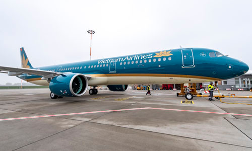 Du lịch Quảng Ninh ‘cất cánh’ cùng đường bay thẳng TP.HCM-Vân Đồn