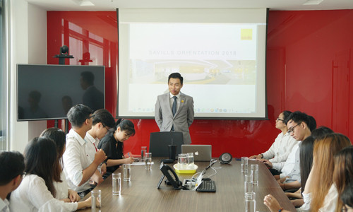 Chuyến học tập thực tế tại Tập đoàn Savills của sinh viên UEF