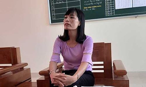 Hiệu trưởng trường THCS Duy Ninh. . 