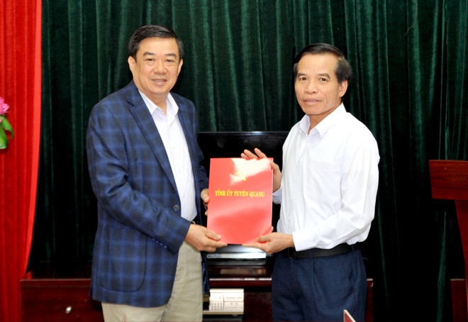 Điều động, bổ nhiệm cán bộ 4 tỉnh