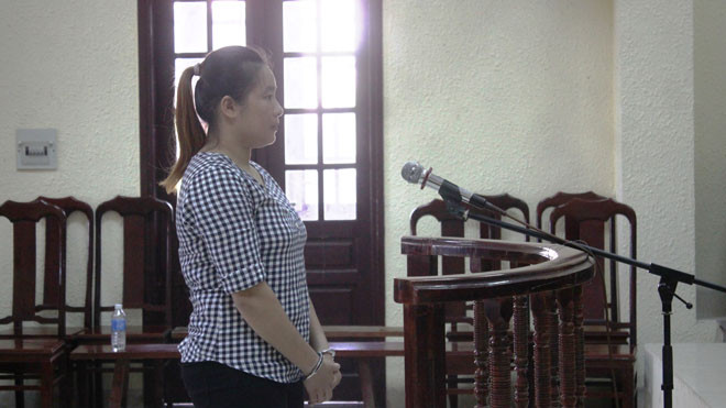 Nữ quái" Ngọc Anh tại phiên tòa ngày 8/9. Ảnh: V.Đ