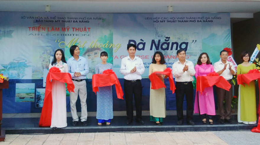 Khai mạc triển lãm