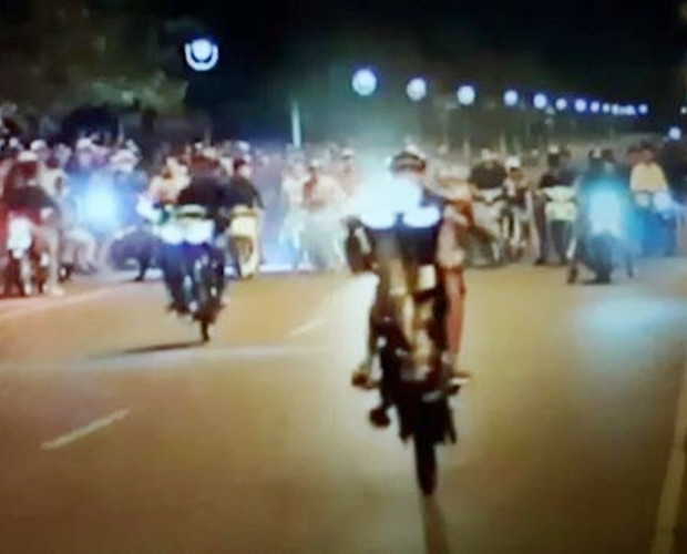 Quái xế dàn hàng ‘đại náo’ đường phố Bình Dương giữa mùa dịch