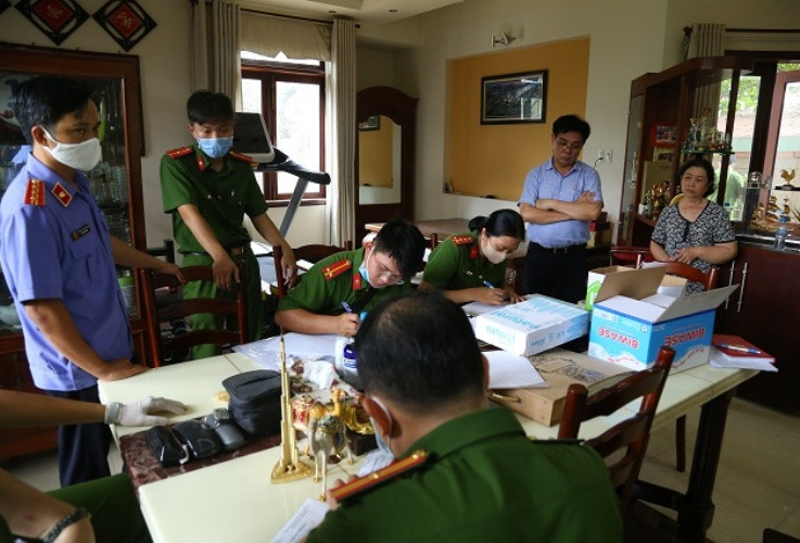 Khám xét nơi ở và làm việc của lãnh đạo TCT Bình Dương