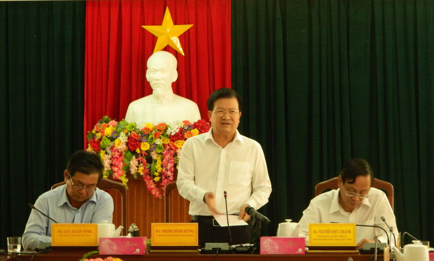 Phó Thủ tướng Trịnh Đình Dũng làm việc với lãnh đạo tỉnh Ninh Thuận ngày 17/10