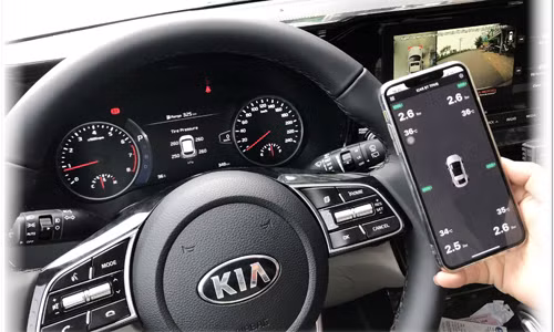 ICAR Ellisafe i3 hiển thị lên màn hình hệ thống của xe (ODO)