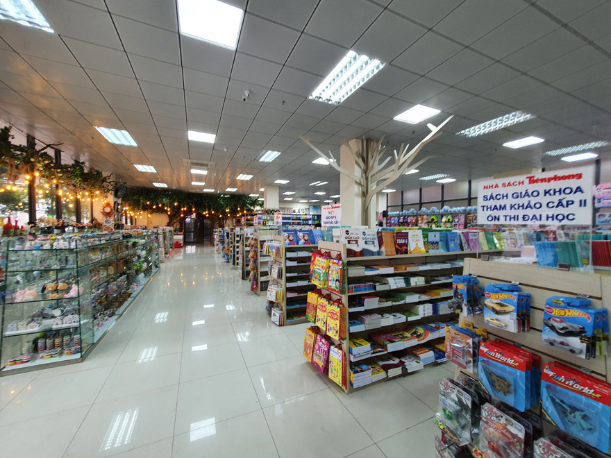 Tặng 500 thẻ mua hàng, nhiều khuyến mãi dịp khai trương Nhà sách Tiền Phong 128 Xuân Thủy