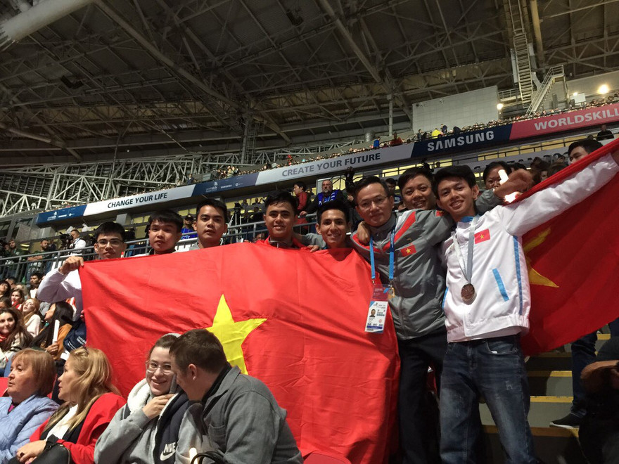 Đoàn thí sinh Việt Nam tại Kỳ thi tay nghề thế giới lần 45 năm 2019, với lần đầu tiên có được Huy chương Bạc