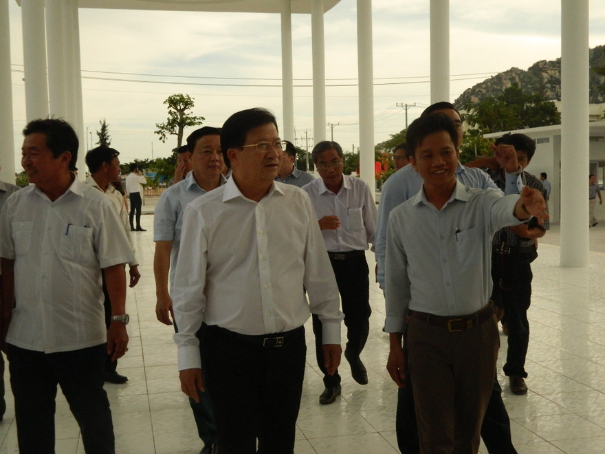 Phó Thủ tướng thăm ngôi trường Trung Nam group xây tặng học sinh nghèo 