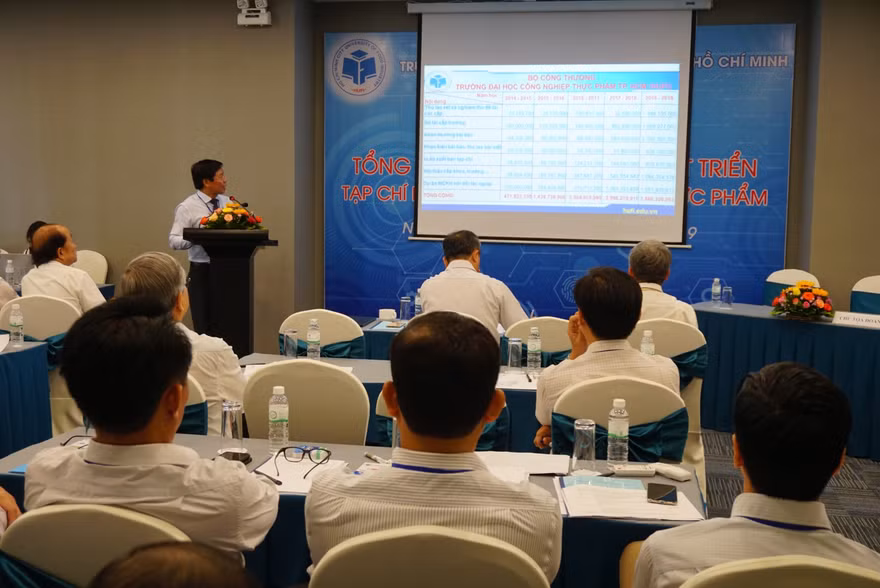 Các chuyên gia tại Hội nghị