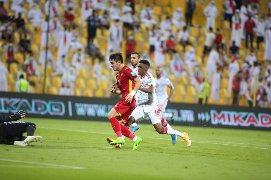 Trực tiếp Việt Nam - UAE: 2-3: Đội tuyển Việt Nam chính thức giành vé vào vòng 3