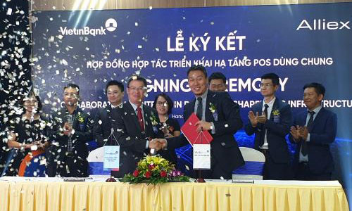 VietinBank hợp tác cùng Alliex phát triển hạ tầng POS dùng chung. Ảnh: Lê Phương/BNEWS/TTXVN