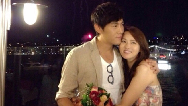 Y Năng Tịnh và Tần Hạo.