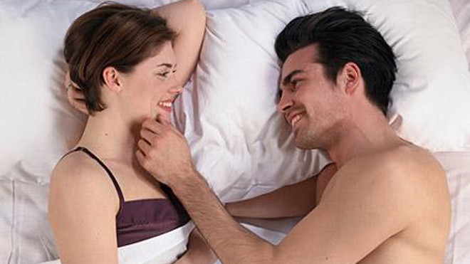 Làm sao để vợ chịu bộc lộ nỗi lòng về cảm xúc ái ân?