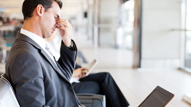 Ngồi hàng giờ liền sẽ khiến cuộc sống rút ngắn lại - Ảnh: Shutterstock 