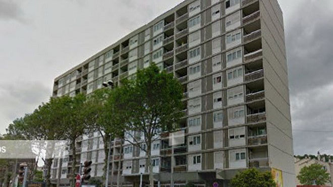 Bé trai 4 tuổi sống sót thần kỳ khi rơi từ tầng 9