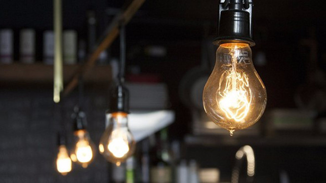 Những chiếc bóng đèn “vô tội” từng bị hiểu nhầm thành lửa ma trơi trong quá khứ.