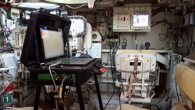 Hệ thống Drakonit bên trong xe bọc thép Puma