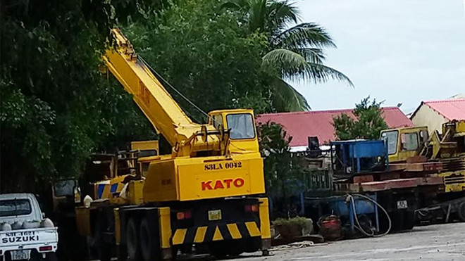 Chiếc xe cẩu, anh Q. nhận sửa chữa.