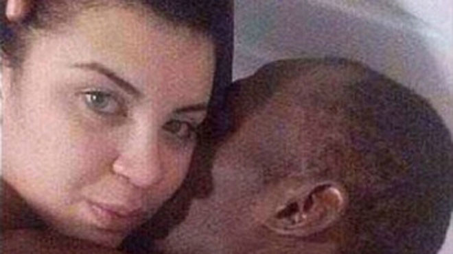 Bolt lên giường với Duarte.