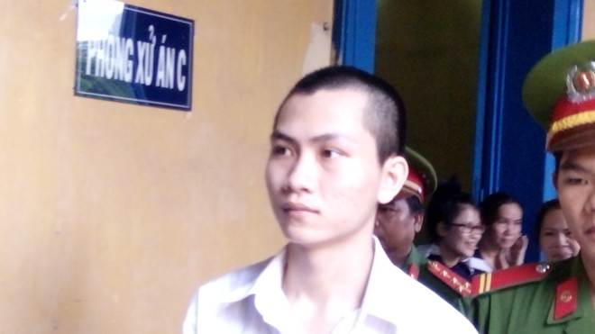 Bị cáo Đỗ Hoàng Khánh. Ảnh: Tân Châu