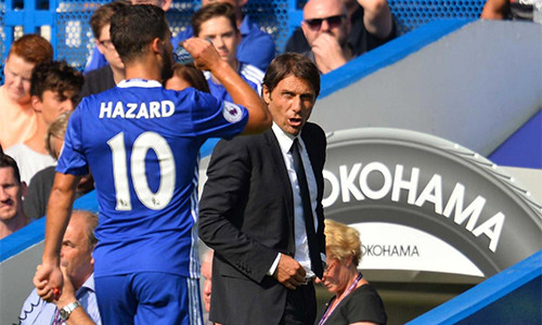 Nhờ quá khứ cầu thủ lừng danh, Conte đang tạo dựng được uy quyền và sự nể phục nơi các trụ cột của Chelsea như Hazard. 