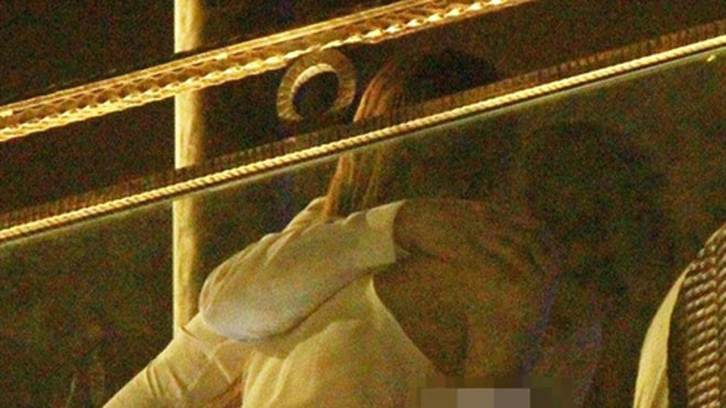 Lộ ảnh đại gia buôn kim cương “khóa môi” Hồ Ngọc Hà