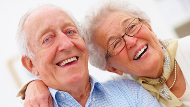 Giáo sư Bagraev cho rằng trong tương lai không xa, các nhà khoa học sẽ tạo ra con chip bức xạ giúp tăng tuổi thọ cho con người. Ảnh minh họa: jezebel.com