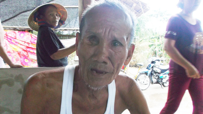 Ông Lâm Văn Cặng kể lại sự việc.