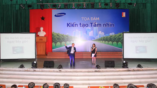 Tọa đàm về 'Kiến tạo tầm nhìn' cho sinh viên 