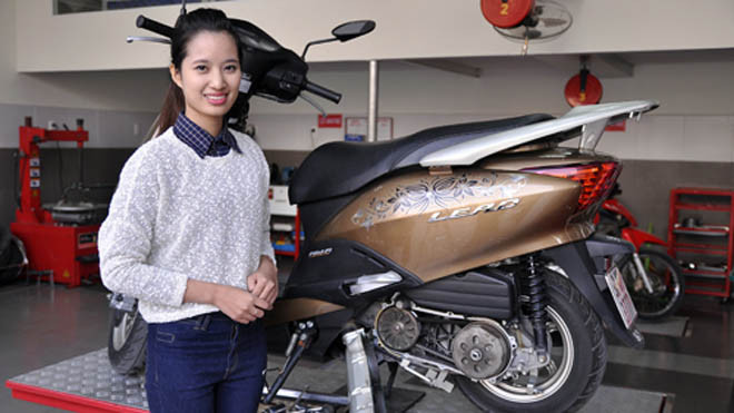 Mánh moi tiền khách của thợ sửa xe máy