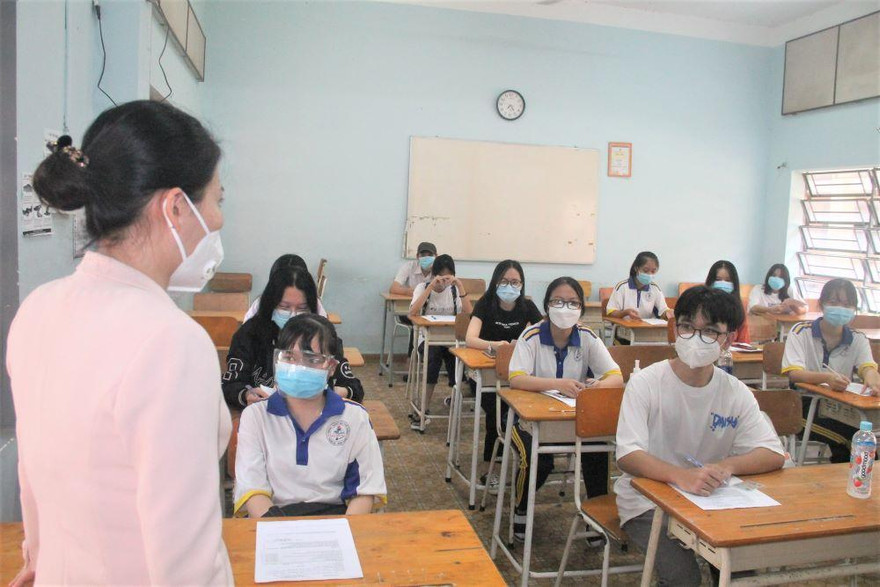 Bình Dương thí điểm cho trẻ mầm non, học sinh lớp 1, 2 đi học từ ngày 13/12