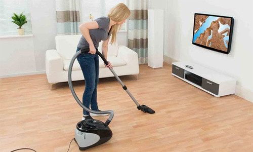 Ở một số dòng máy, công nghệ hút xoáy cyclonic còn giúp khử mùi, mang đến cho gia đình bạn không khí trong lành, sạch sẽ.