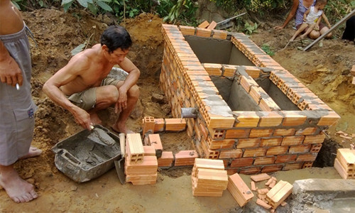 Khắc phục triệt để việc phóng uế bừa bãi 