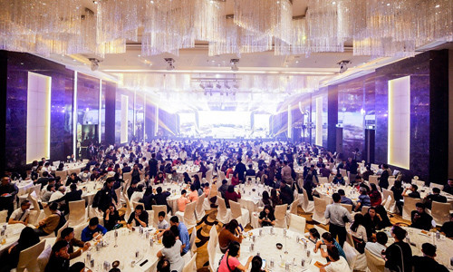 Đông đảo khách hàng lựa chọn mua BĐS dịp cuối năm