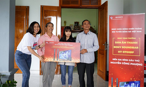 Sony mang Tết đến gia đình Đội tuyển Bóng đá Quốc gia Việt Nam