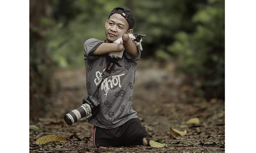 Nhiếp ảnh gia không tay chân: Chưa bao giờ coi mình là dị biệt