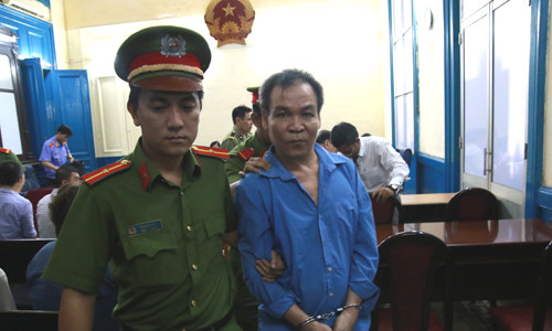 Nguyễn Văn Quyền tại tòa hôm nay 5/10. Ảnh: Tân Châu