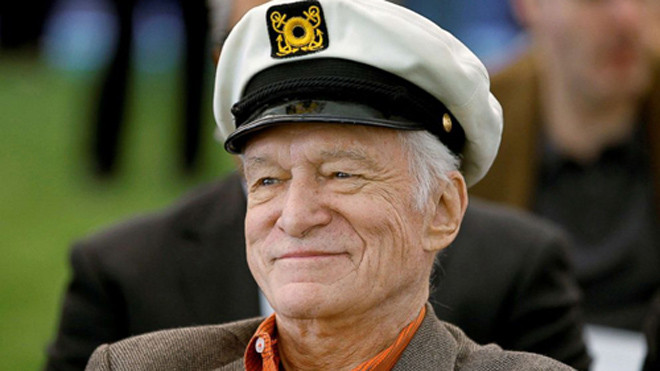 Hugh Hefner - tổng biên tập tạp chí Playboy.