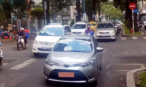 Ô tô vào trung tâm TPHCM sẽ phải trả phí
