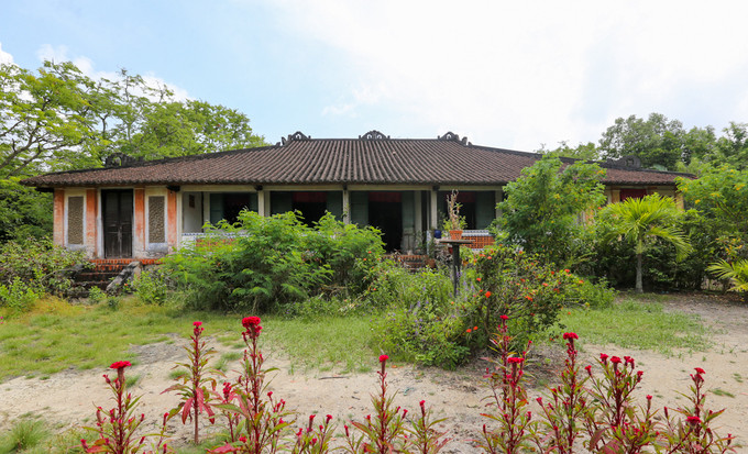 Ngôi nhà cổ kiến trúc Huế có hơn trăm cột ở miền Tây