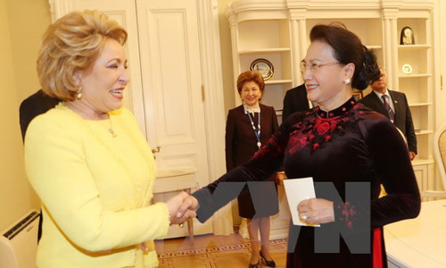 Chủ tịch Quốc hội hội kiến Chủ tịch Hội đồng Liên bang Nga