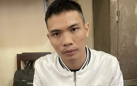 Đi xe không đội mũ bảo hiểm, còn vu khống ‘công an trộm cắp’