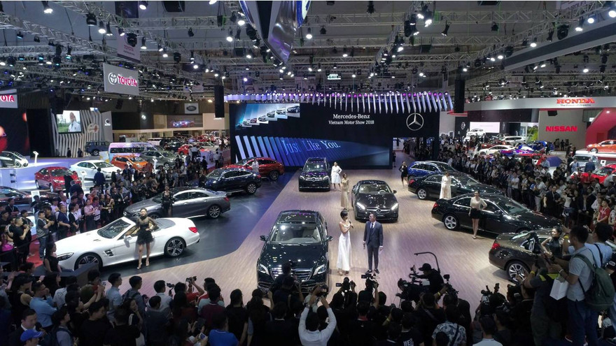 Gian hàng Mercedes-Benz Việt Nam ở VMS 2018 có gì?