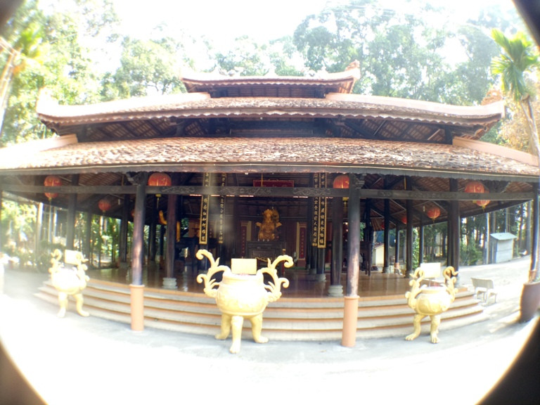 Bí ẩn đường hầm trong ngôi đình cổ 200 năm ở Bình Dương