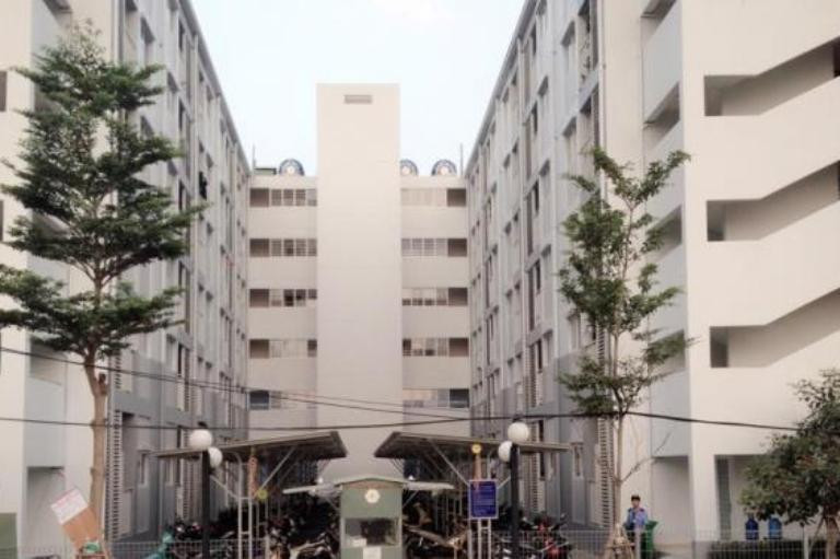 Người đàn ông tử vong nghi nhảy từ lầu 5 chung cư