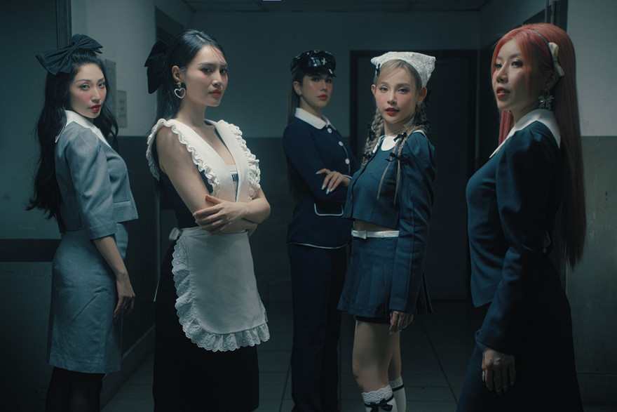 Nhóm nhạc của Lan Ngọc, Trang Pháp đạt Top 1 Trending Music YouTube